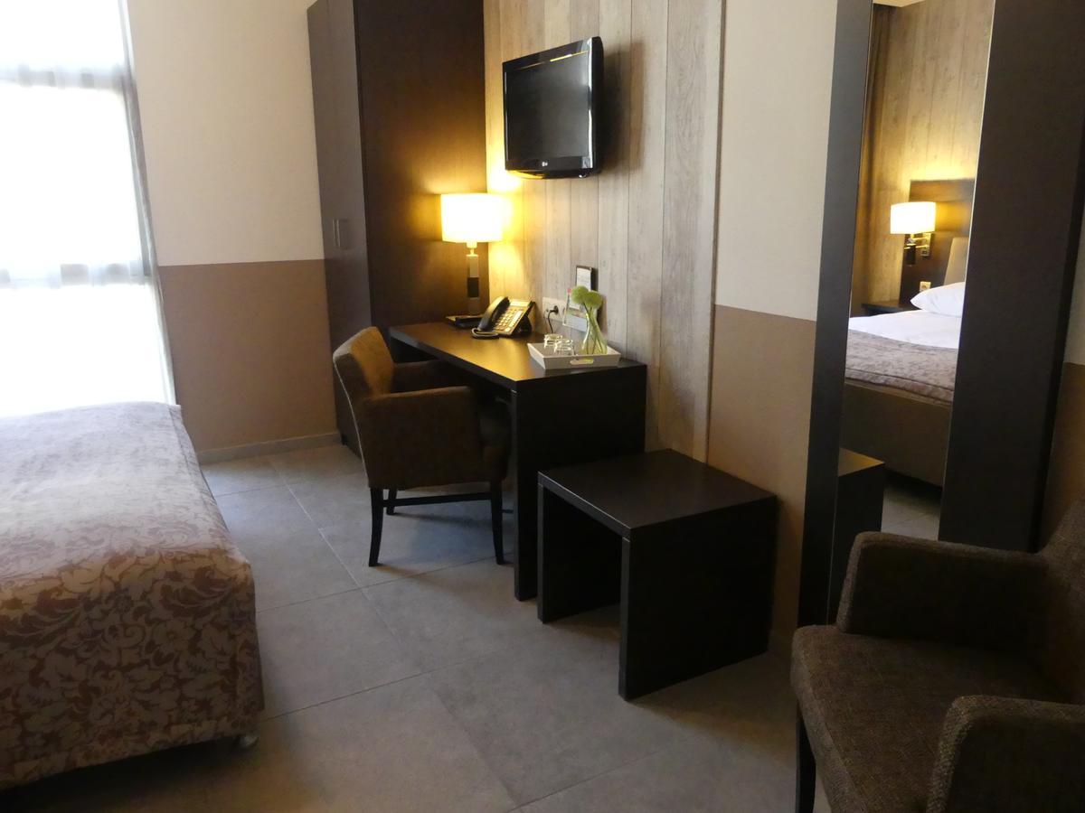 Hotel De Maaskant マースアイク エクステリア 写真